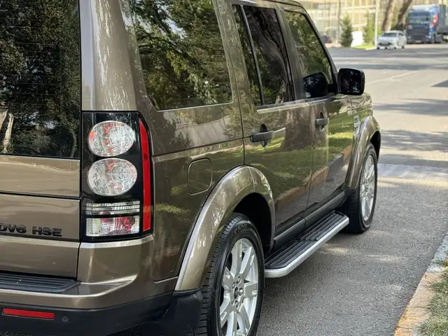 Land Rover Discovery 2013 - Выбор фото 6