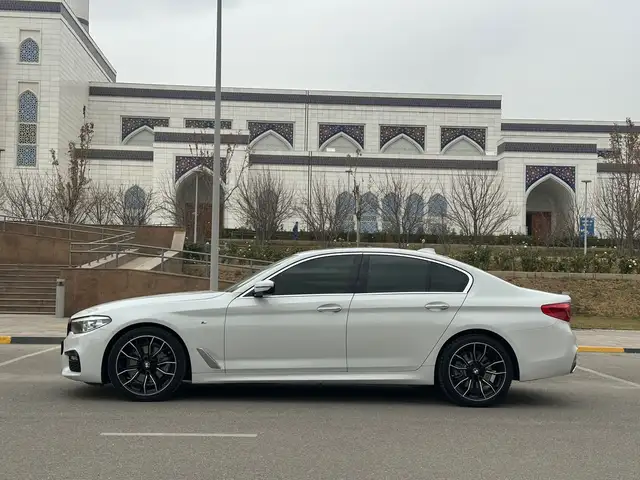 BMW 5 2017 - Выбор фото 7