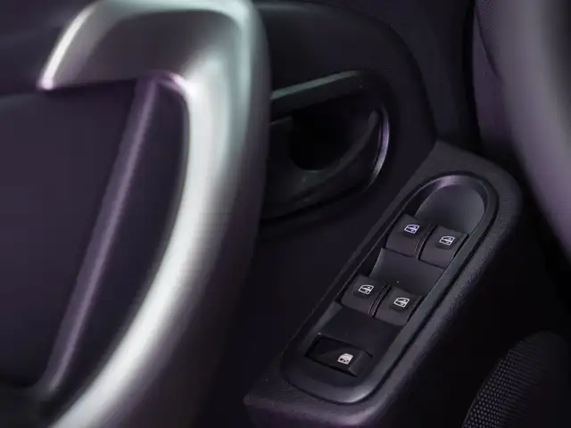 Lada (ВАЗ) Largus 2024 - Выбор фото 8