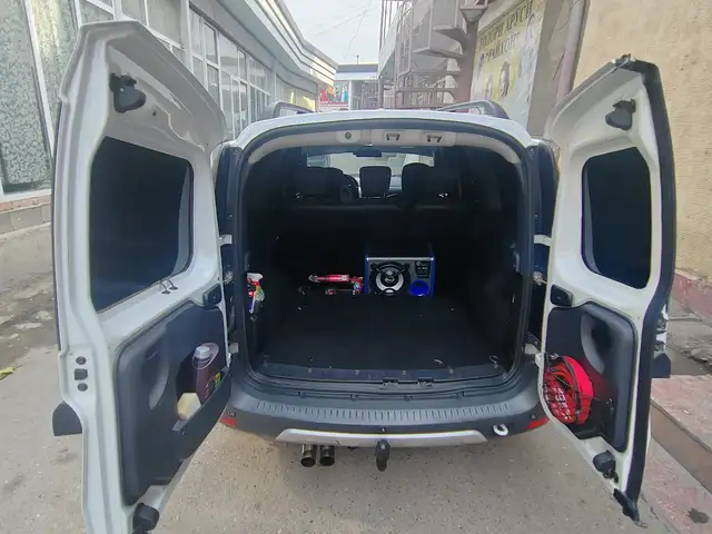 Lada (ВАЗ) Largus 2017 - Выбор фото 8