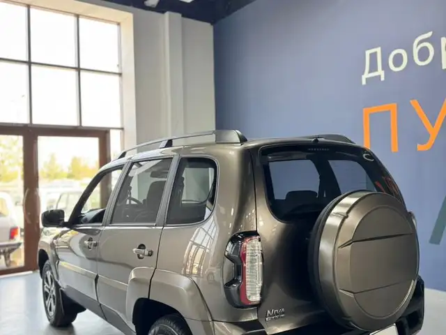 Lada (ВАЗ) Niva Travel 2025 - Выбор фото 8