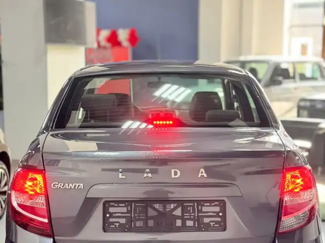 Lada (ВАЗ) Granta 2025 - Выбор фото 4