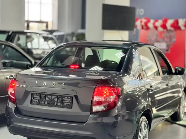 Lada (ВАЗ) Granta 2025 - Выбор фото 5