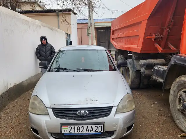 Lada (ВАЗ) Priora 2008 - Выбор фото 1