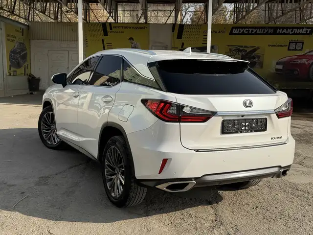Lexus RX 2019 - Выбор фото 4