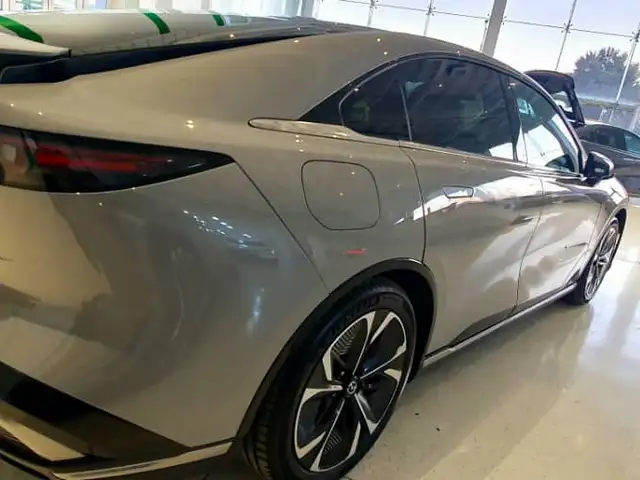 Mazda EZ-6 2024 - Выбор фото 3