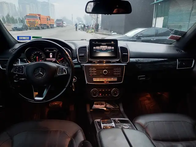Mercedes -Benz GLE class 2017 - Выбор фото 3
