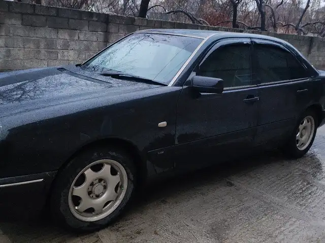 Mercedes -Benz E class 1997 - Выбор фото 7