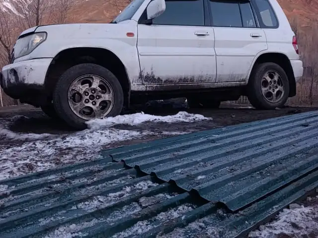 Mitsubishi Pajero 2001 - Выбор фото 2