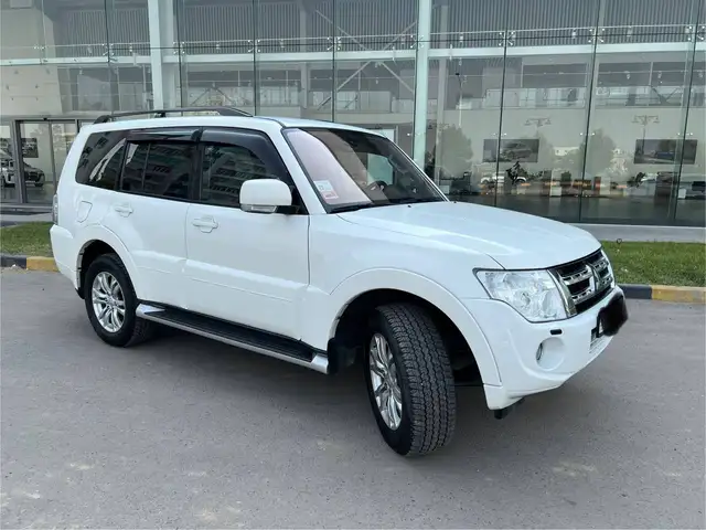 Mitsubishi Pajero 2012 - Выбор фото 3