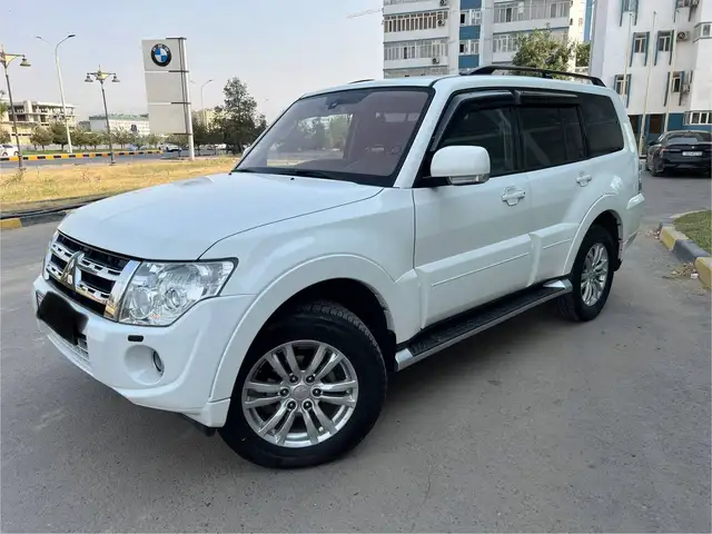 Mitsubishi Pajero 2012 - Выбор фото 4