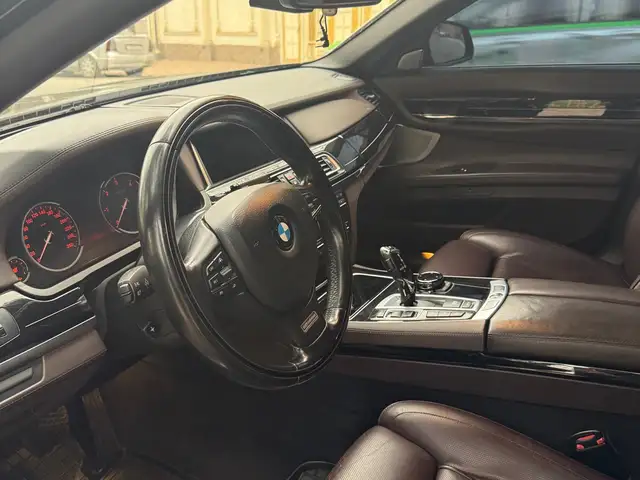 BMW 7 2015 - Выбор фото 3