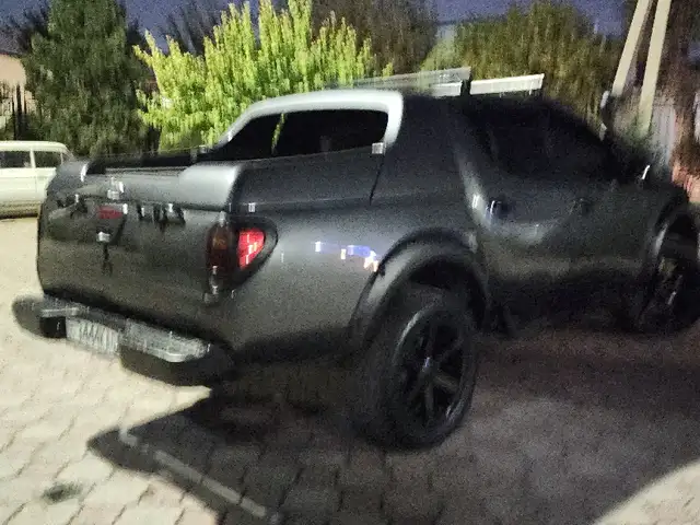 Mitsubishi L200 2012 - Выбор фото 5