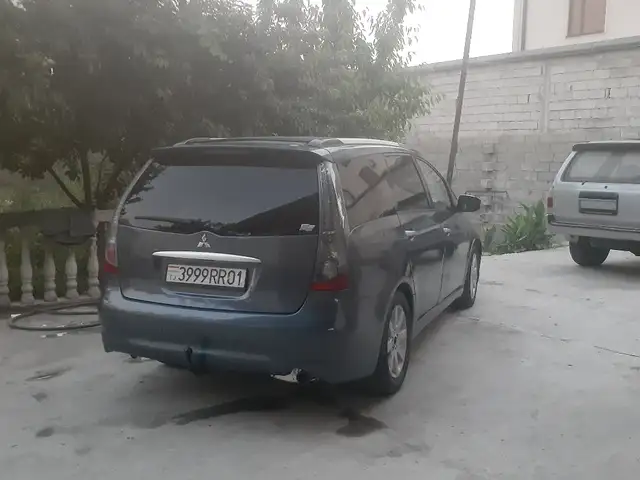 Mitsubishi Grandis 2007 - Выбор фото 1