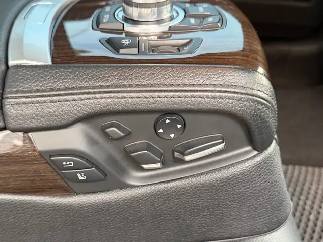 BMW 7 2012 - Выбор фото 7