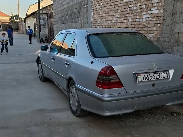 Mitsubishi Pajero IO 2003 - Выбор фото 7