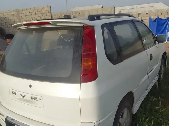 Mitsubishi Chariot 2000 - Выбор фото 3