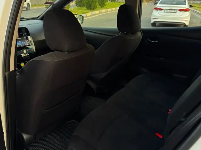 Nissan Leaf 2017 - Выбор фото 8