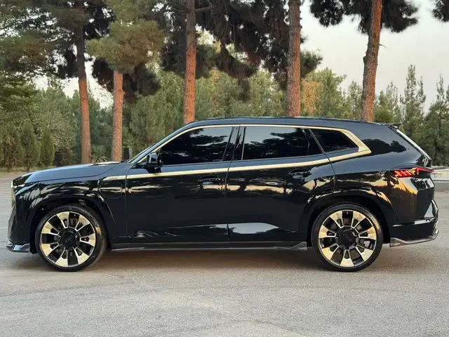 BMW XM 2024 - Выбор фото 5