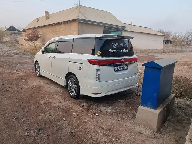 Nissan Elgrand 2014 - Выбор фото 3