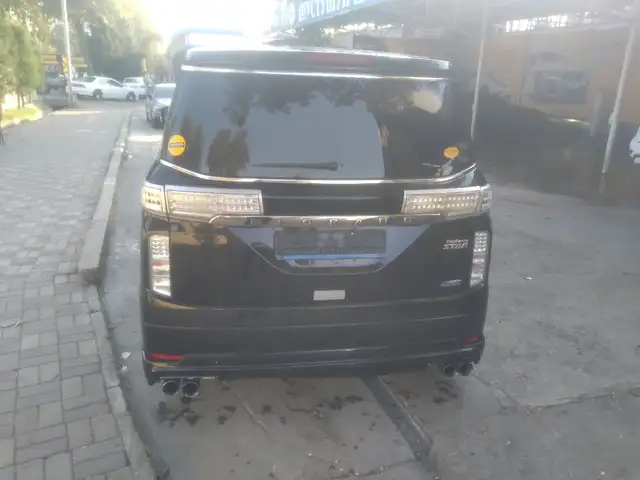 Nissan Elgrand 2014 - Выбор фото 4