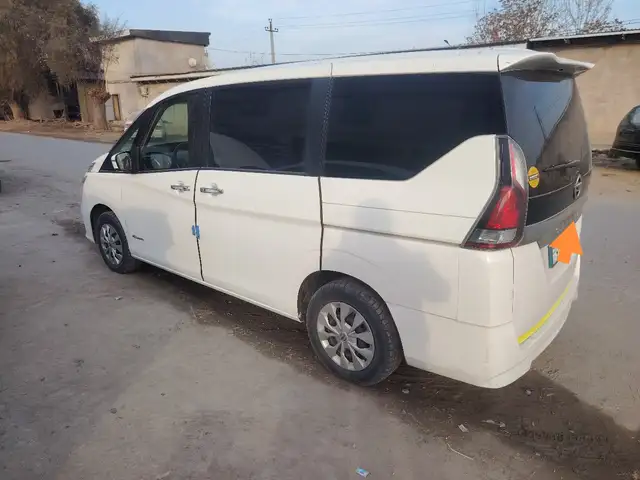 Nissan Serena 2018 - Выбор фото 5