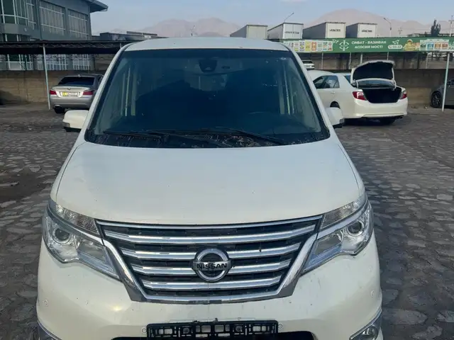 Nissan Serena 2015 - Выбор фото 1