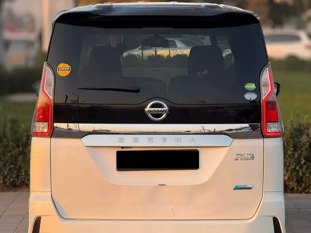 Nissan Serena 2017 - Выбор фото 4