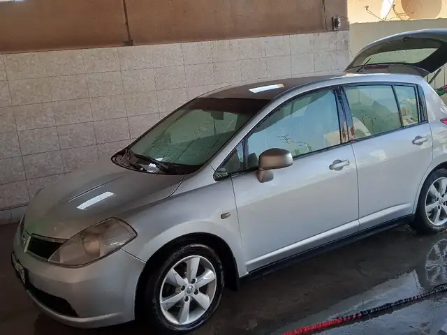 Nissan Tiida 2006 - Выбор фото 6