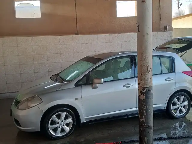 Nissan Tiida 2006 - Выбор фото 7