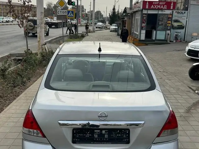 Nissan Tiida 2006 - Выбор фото 6