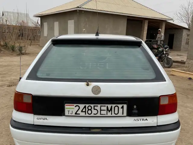 Opel Astra F 1994 - Выбор фото 1