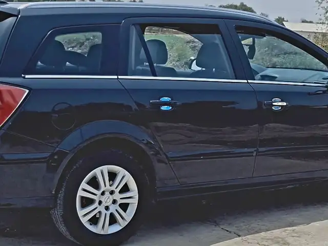 Opel Astra H 2010 - Выбор фото 1