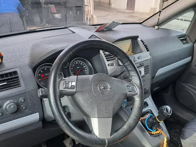 Opel Zafira 2006 - Выбор фото 4