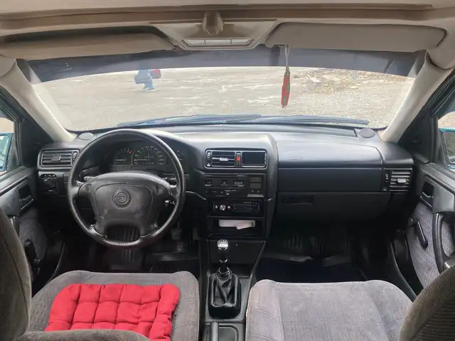 Opel Vectra A 1995 - Выбор фото 7