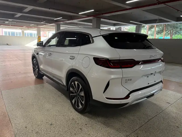 BYD Song Plus 2025 - Выбор фото 5