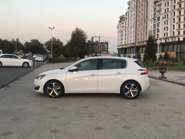 Peugeot 308 2015 - Выбор фото 7