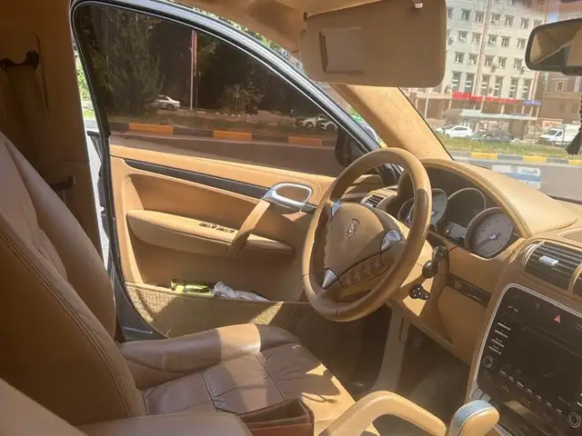 Porsche Cayenne 2010 - Выбор фото 8