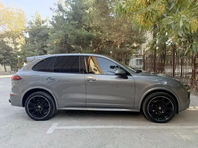 Porsche Cayenne 2016 - Выбор фото 6