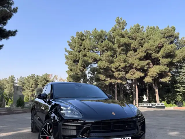 Porsche Macan 2023 - Выбор фото 1