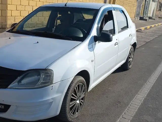 Renault Logan 2010 - Выбор фото 1