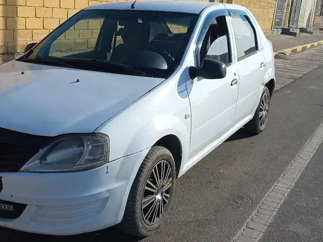 Renault Logan 2010 - Выбор фото 8