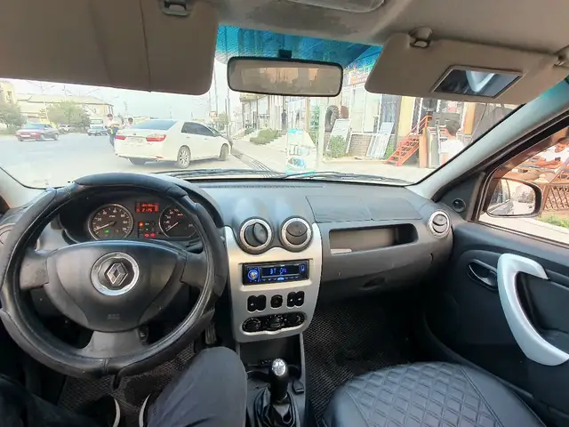 Renault Logan 2014 - Выбор фото 6