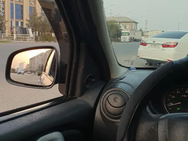 Renault Logan 2014 - Выбор фото 7