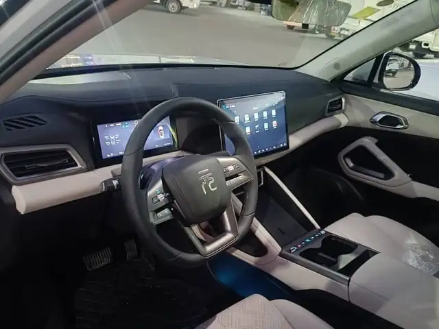 BYD Yuan Up 2025 - Выбор фото 8