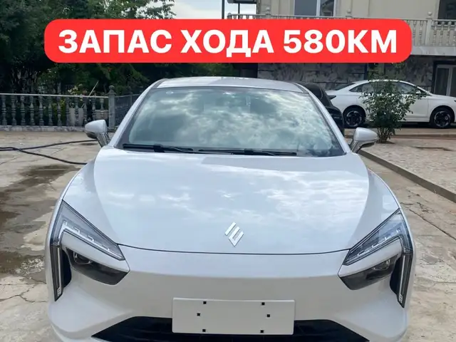 Renault 11 2025 - Выбор фото 1