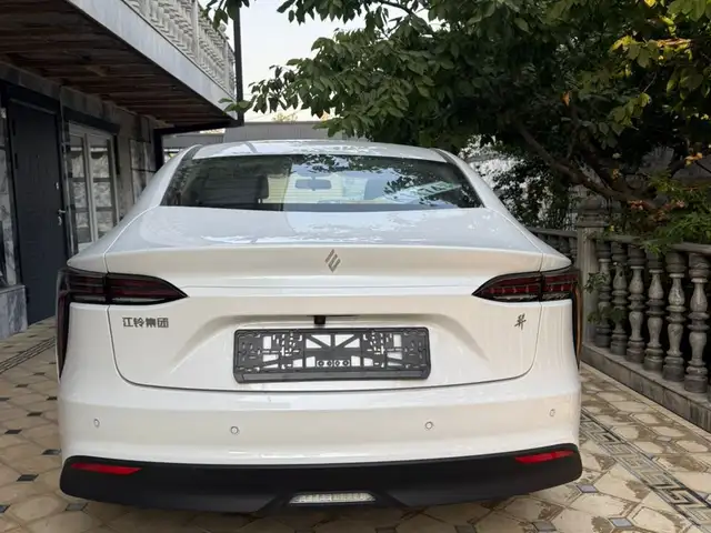 Renault 11 2025 - Выбор фото 2