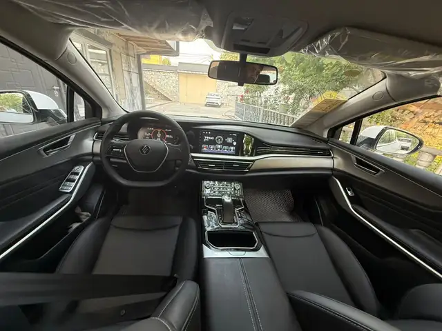 Renault 11 2025 - Выбор фото 5