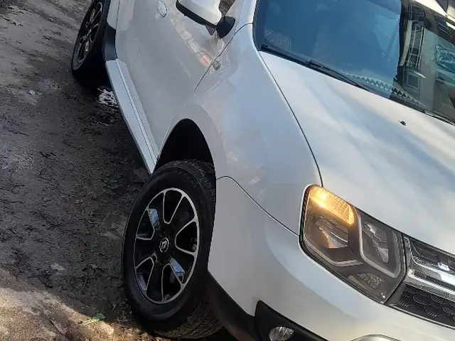 Renault Duster 2017 - Выбор фото 1