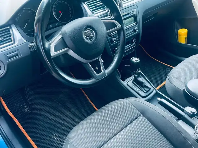Skoda Rapid 2014 - Выбор фото 5